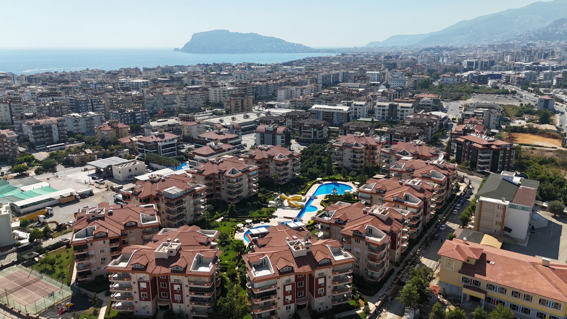 ALANYA OBA'DA SİTEDE EBEVEYN BANYOLU 2+1 DAİRE - 1