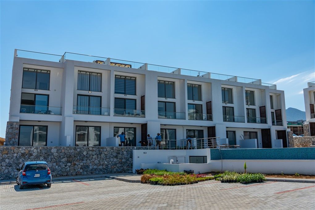 KIBRIS'TA DENİZ MANZARALI 1+1 YATIRIM FIRSATI - 9
