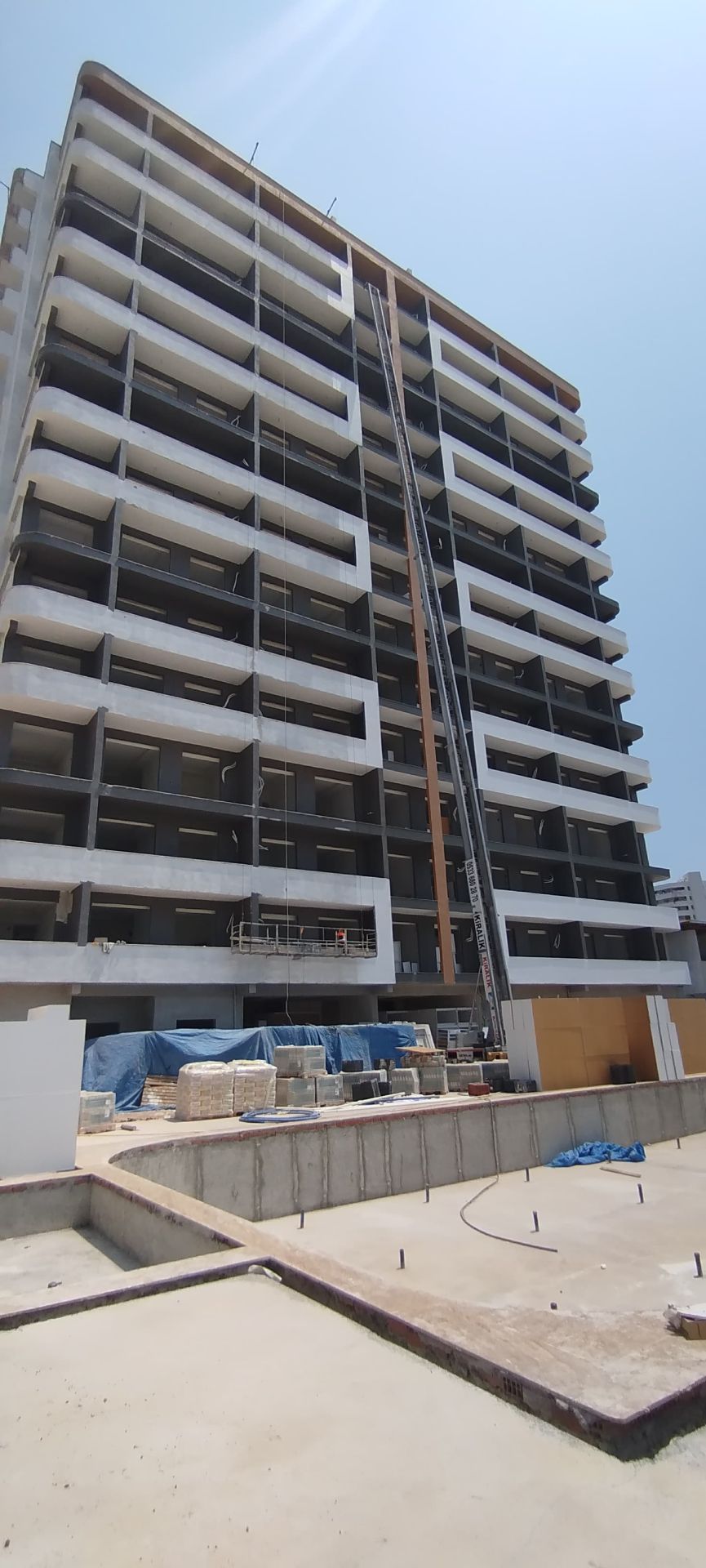 MERSİN ERDEMLİ'DE FULL AKTİVİTELİ 1+1 DAİRE - 1