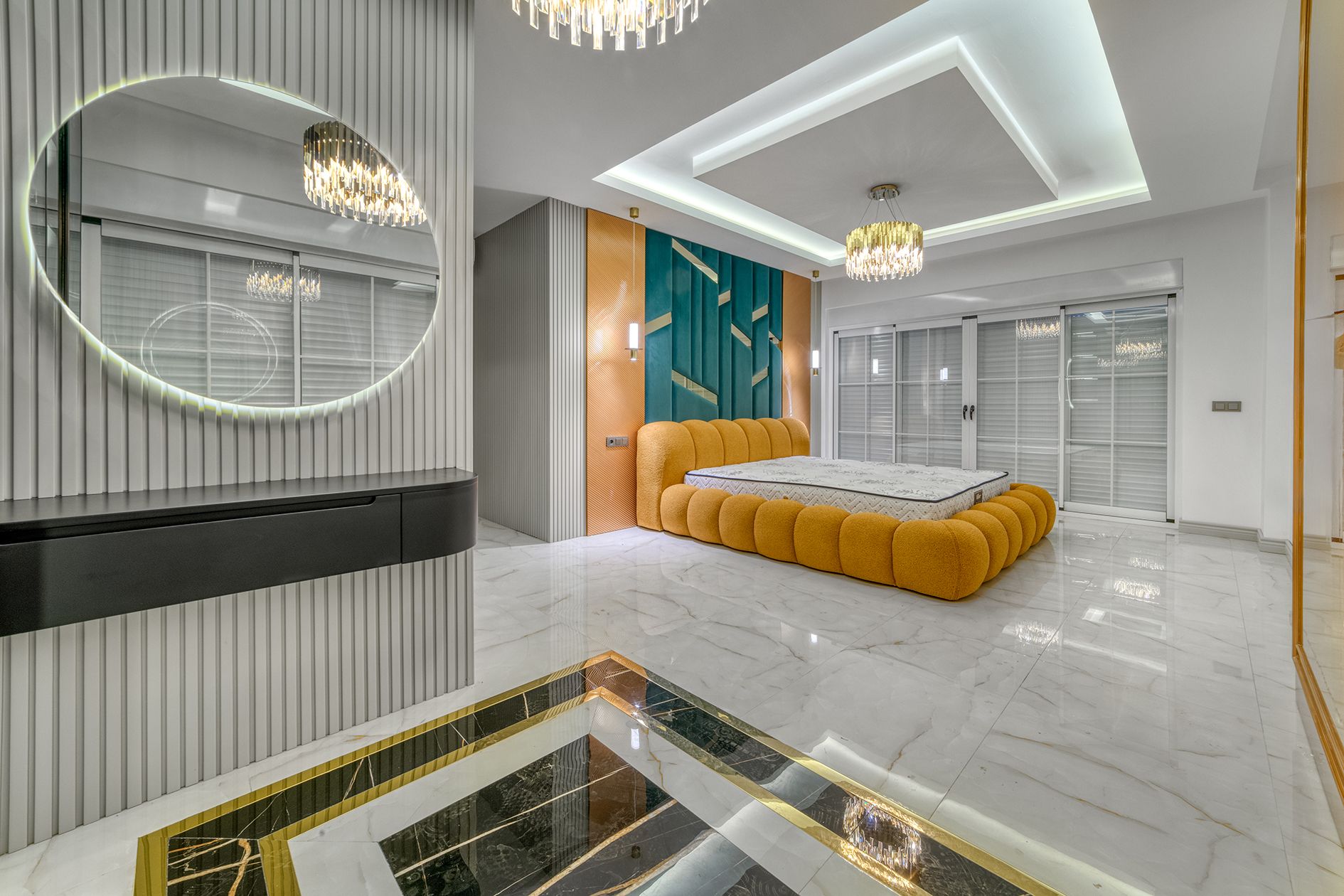 ALANYA TEPE'DE VATANDASLIKLI LÜKS EŞYALI VİLLA - 12