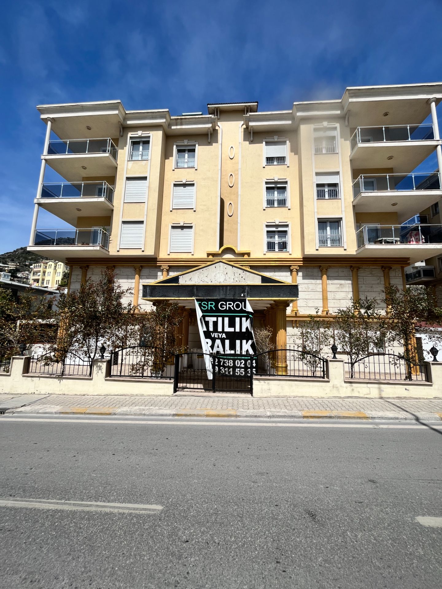 ALANYA'DA ÇEVREYOLU KENARI FIRSAT DÜKKAN - 1