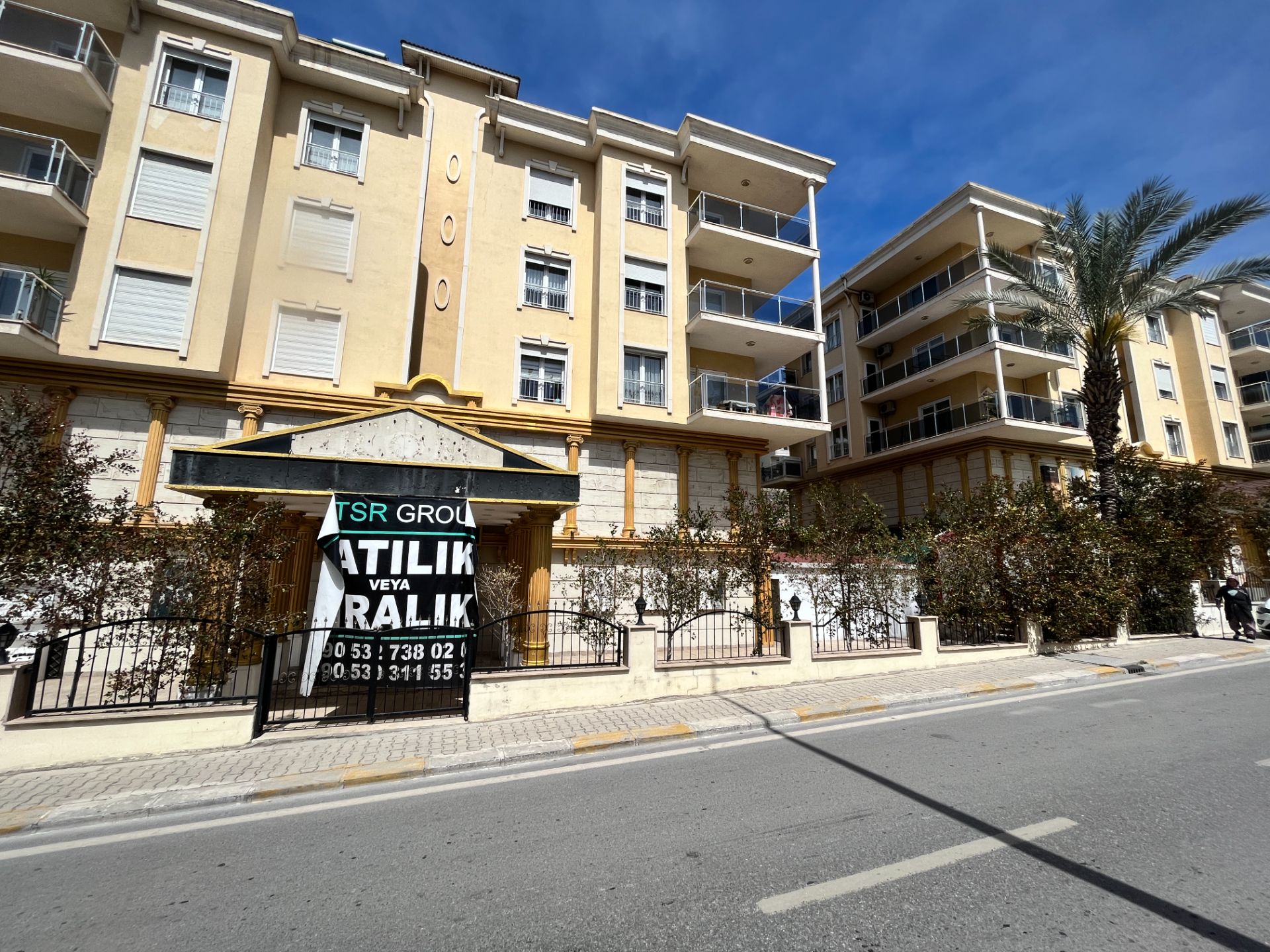 ALANYA'DA ÇEVREYOLU KENARI FIRSAT DÜKKAN - 2