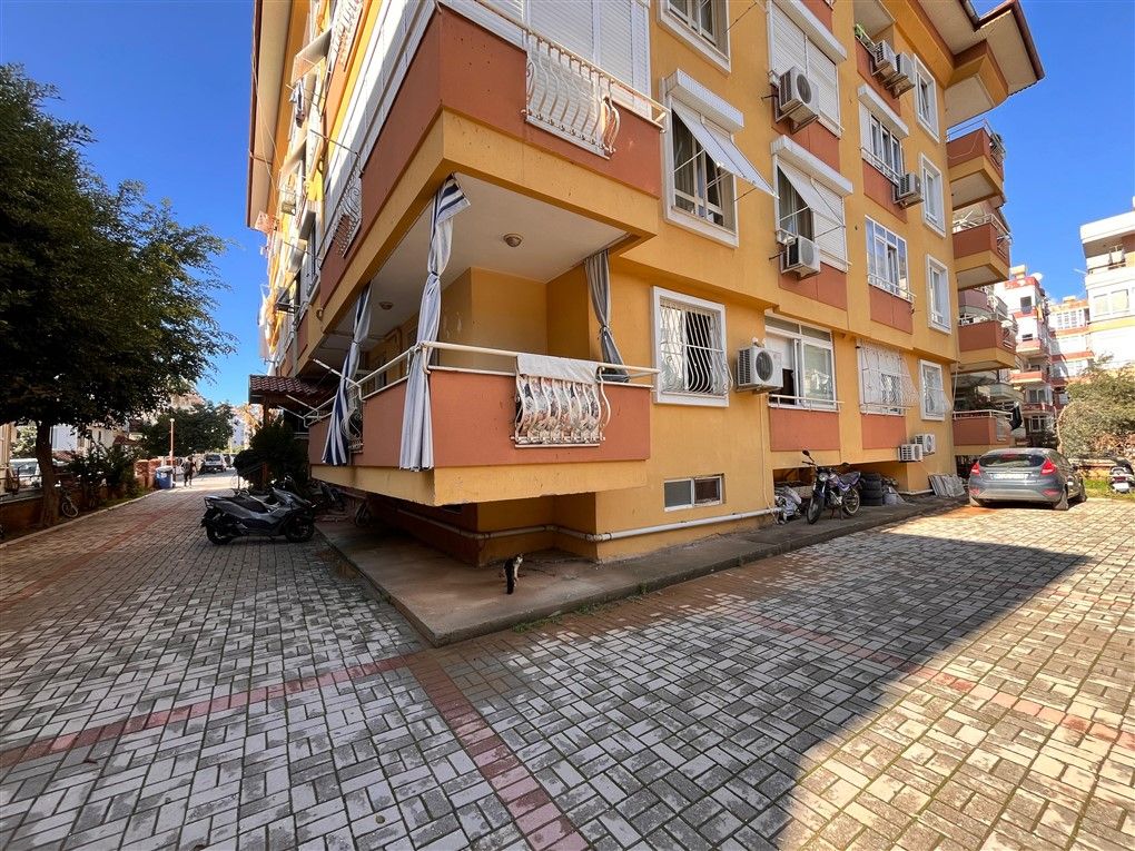 ALANYA MERKEZDE GENİŞ 2+1 AYRI MUTFAK DAİRE FIRSATI - 4