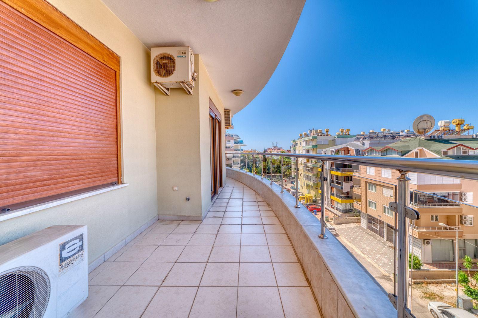 ALANYA MERKEZDE VATANDASLIKLI 4+1 AYRI MUTFAK ESYALI DAİRE FIRSATI - 11