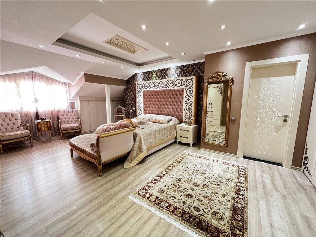 ALANYA MERKEZDE VATANDASLIK-İKAMET FIRSATLI 5+1 AYRI MUTFAK DAİRE - 9