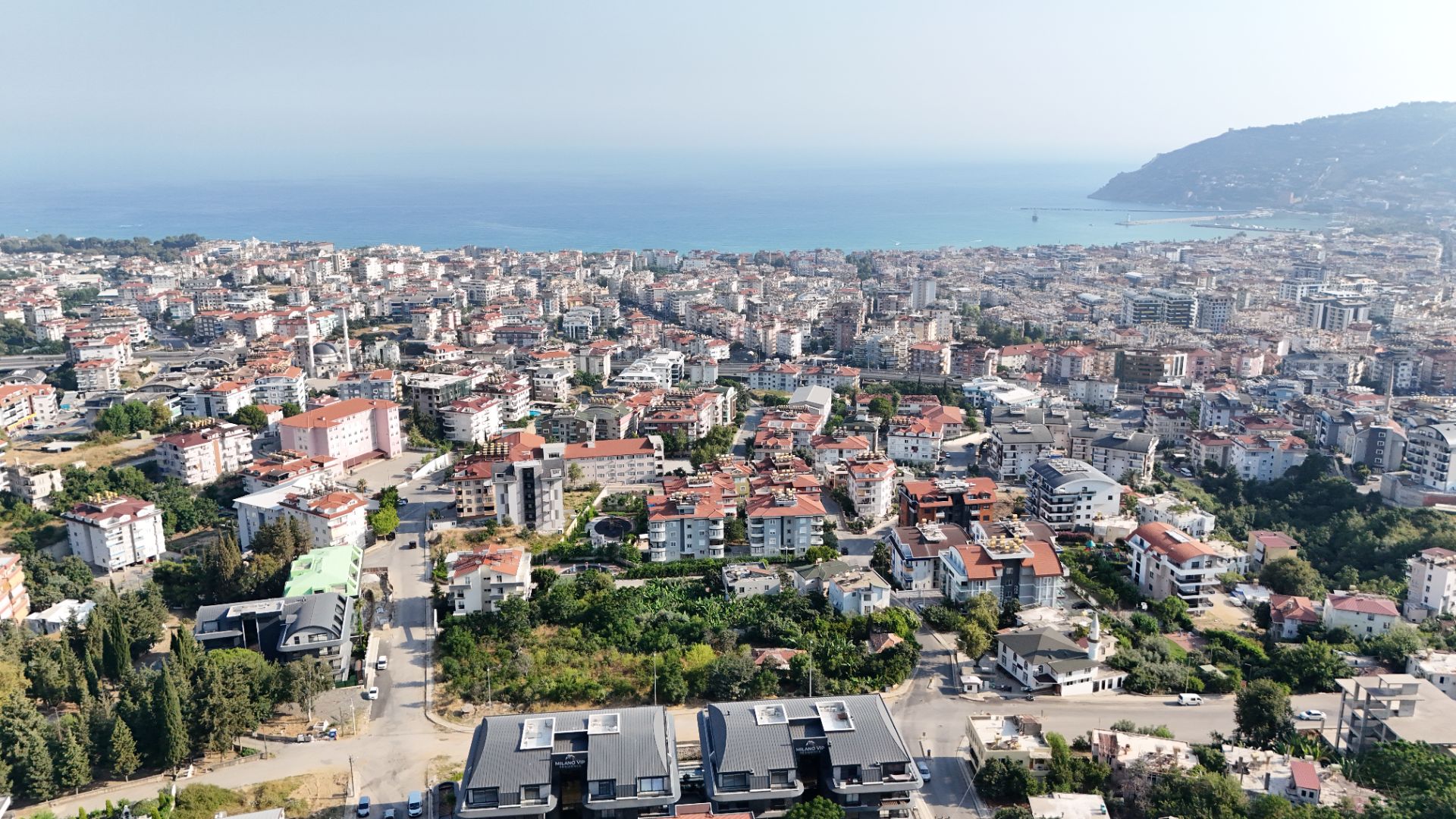 ALANYA BÜYÜKHASBAHÇE'DE LÜKS EŞYALI MANZARALI 1+1 REZİDANS - 2