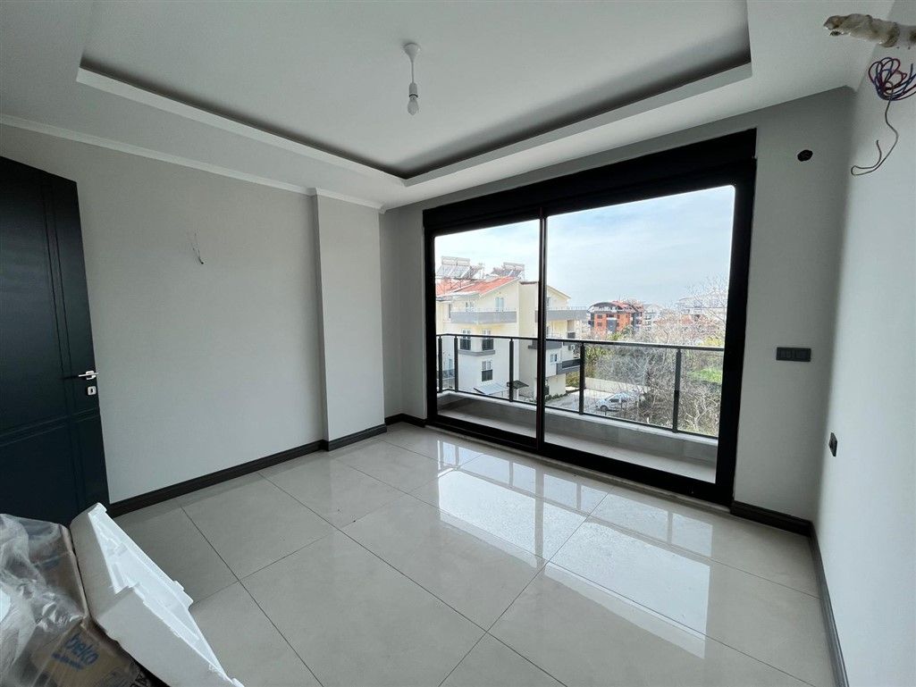 ALANYA BÜYÜKASBAHÇE'DE 4+1 EBEVEYN BANYOLU LÜKS DAİRE - 10
