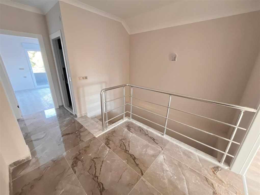 ALANYA ÇIPLAKLI'DA 7 BALKONLU 3+1 FIRSAT DAİRE - 4