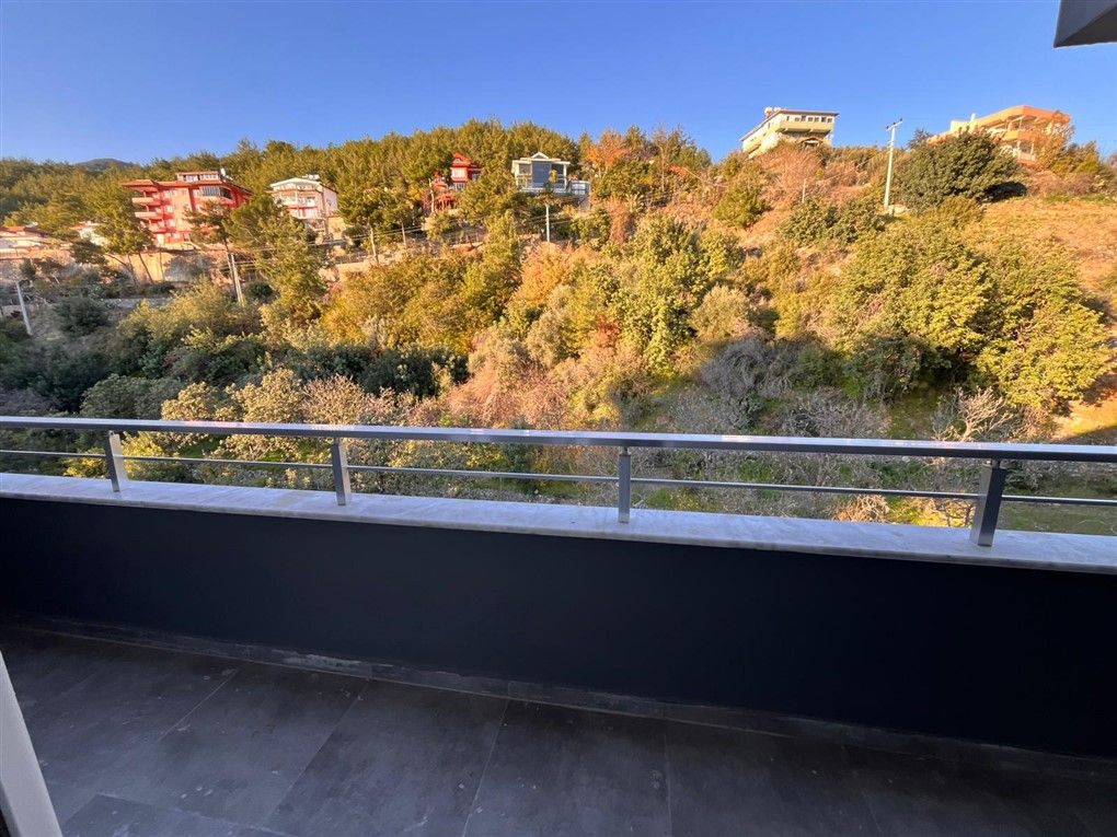 ALANYA ÇIPLAKLI'DA 7 BALKONLU 3+1 FIRSAT DAİRE - 6