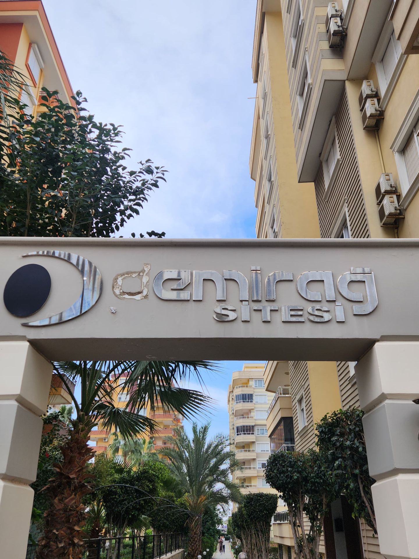 ALANYA MAHMUTLARDA GENİŞ 2+1 DAİRE - 1