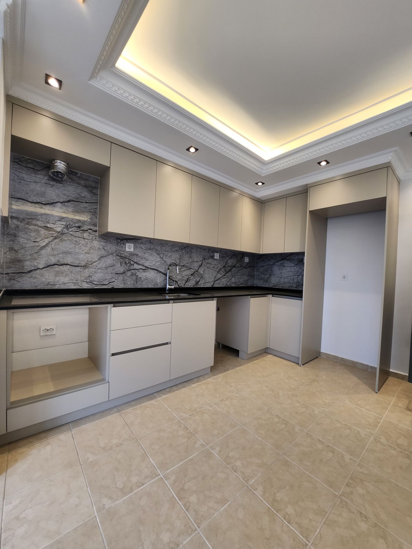 ALANYA MAHMUTLARDA GENİŞ 2+1 DAİRE - 3