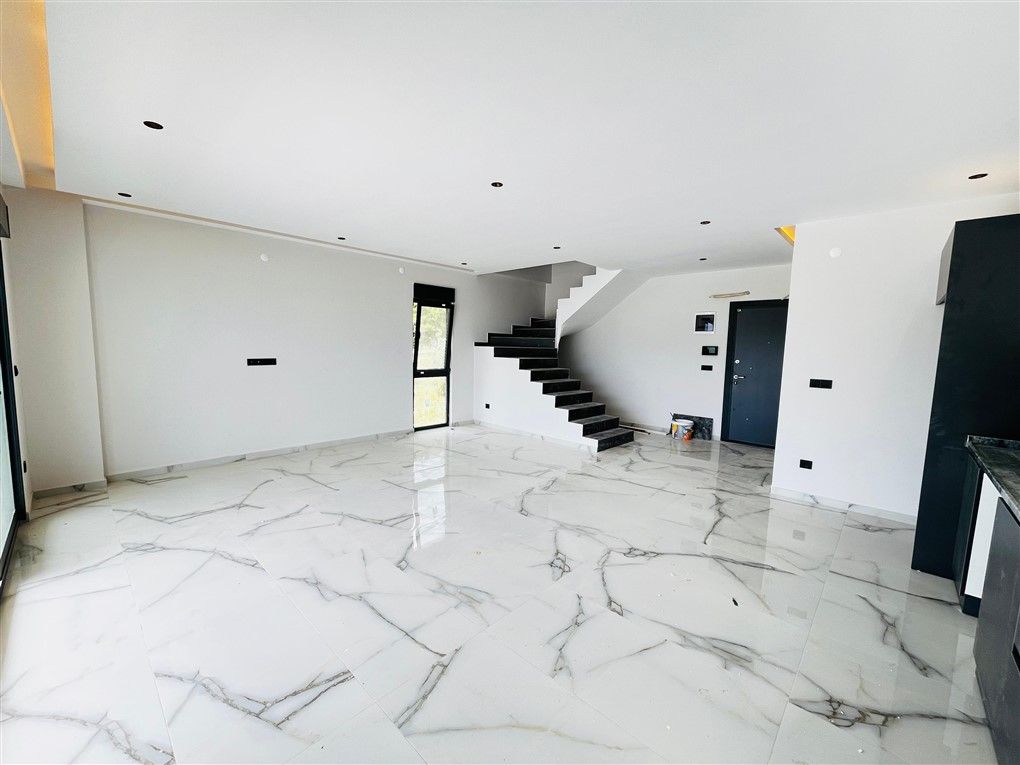 ALANYA İNCEKUM BÖLGESİNDE DENİZE YAKIN 2+1 DAİRE FIRSATI - 4