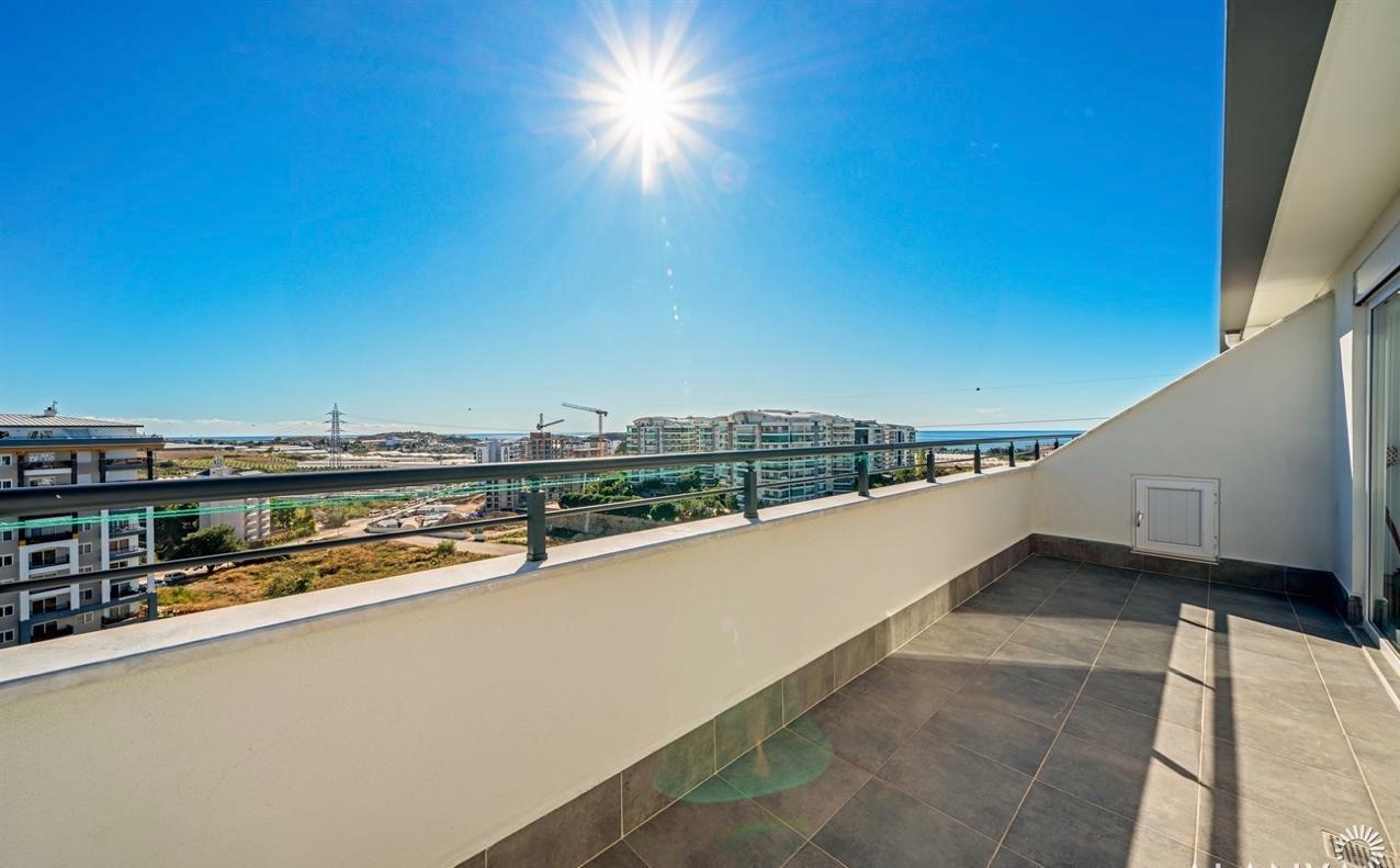 AVSALLAR BÖLGESİNDE LÜKS EŞYALI PENTHOUSE - 3