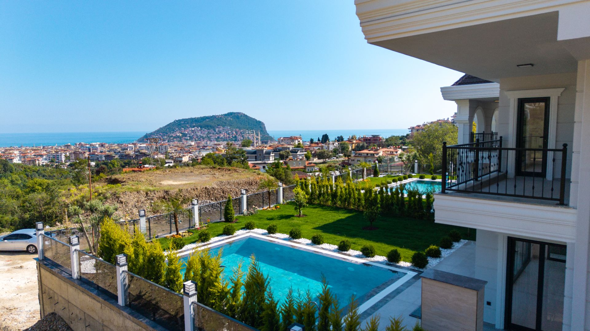 INFINITY VILLAS | Tepe, Alanya'da Türk Vatandaşlığına Uygun Lüks Villalar - 4
