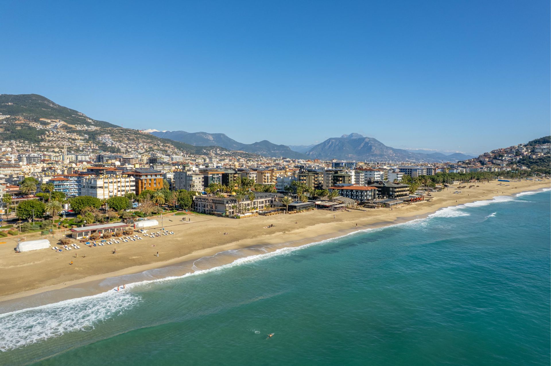 ALANYA CLEOPATRA'DA DENİZE SIFIR KONUMDA ÖZEL TASARIM 2+1 LÜKS DAİRE - 4