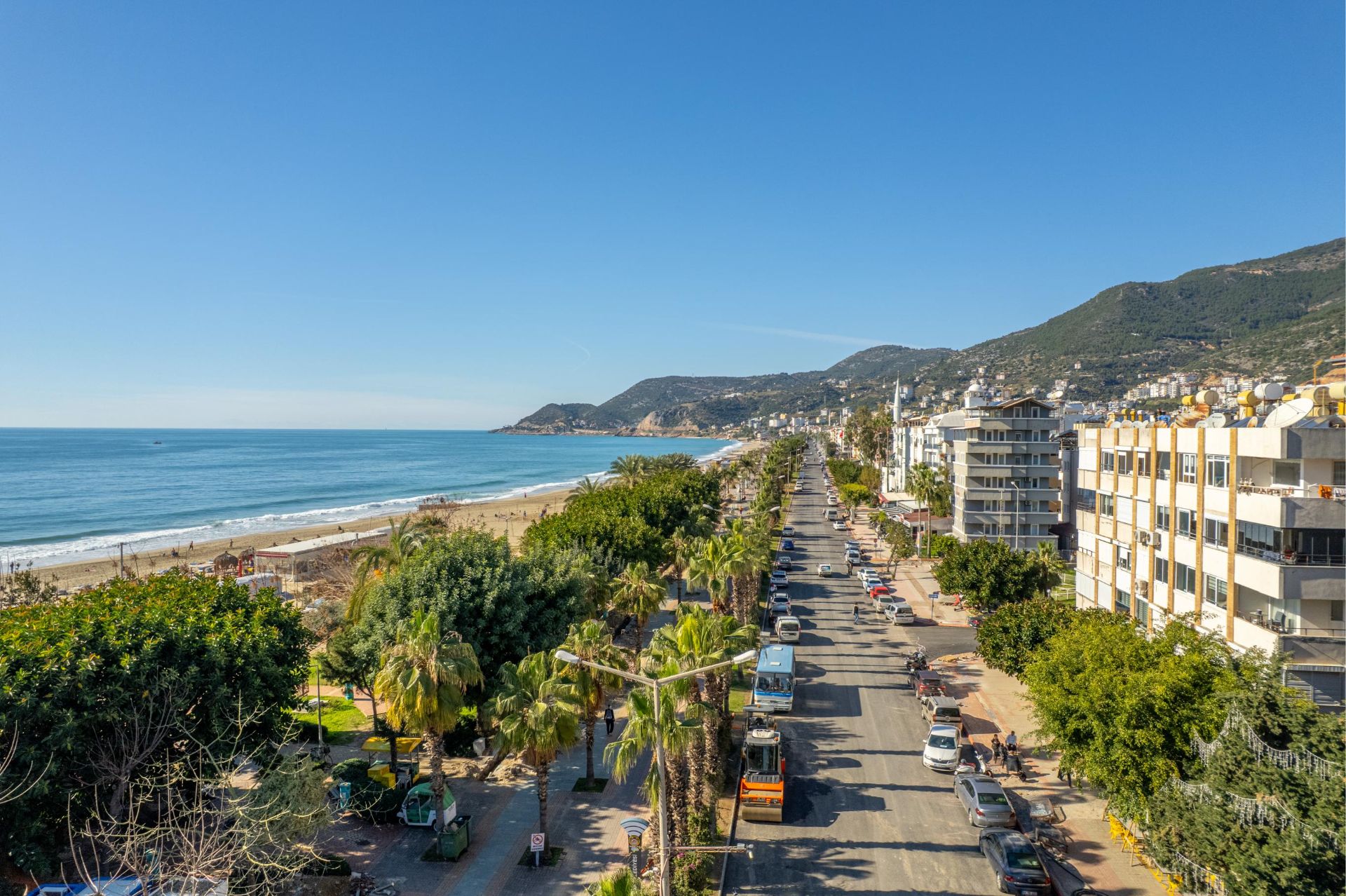 ALANYA CLEOPATRA'DA DENİZE SIFIR KONUMDA ÖZEL TASARIM 2+1 LÜKS DAİRE - 8