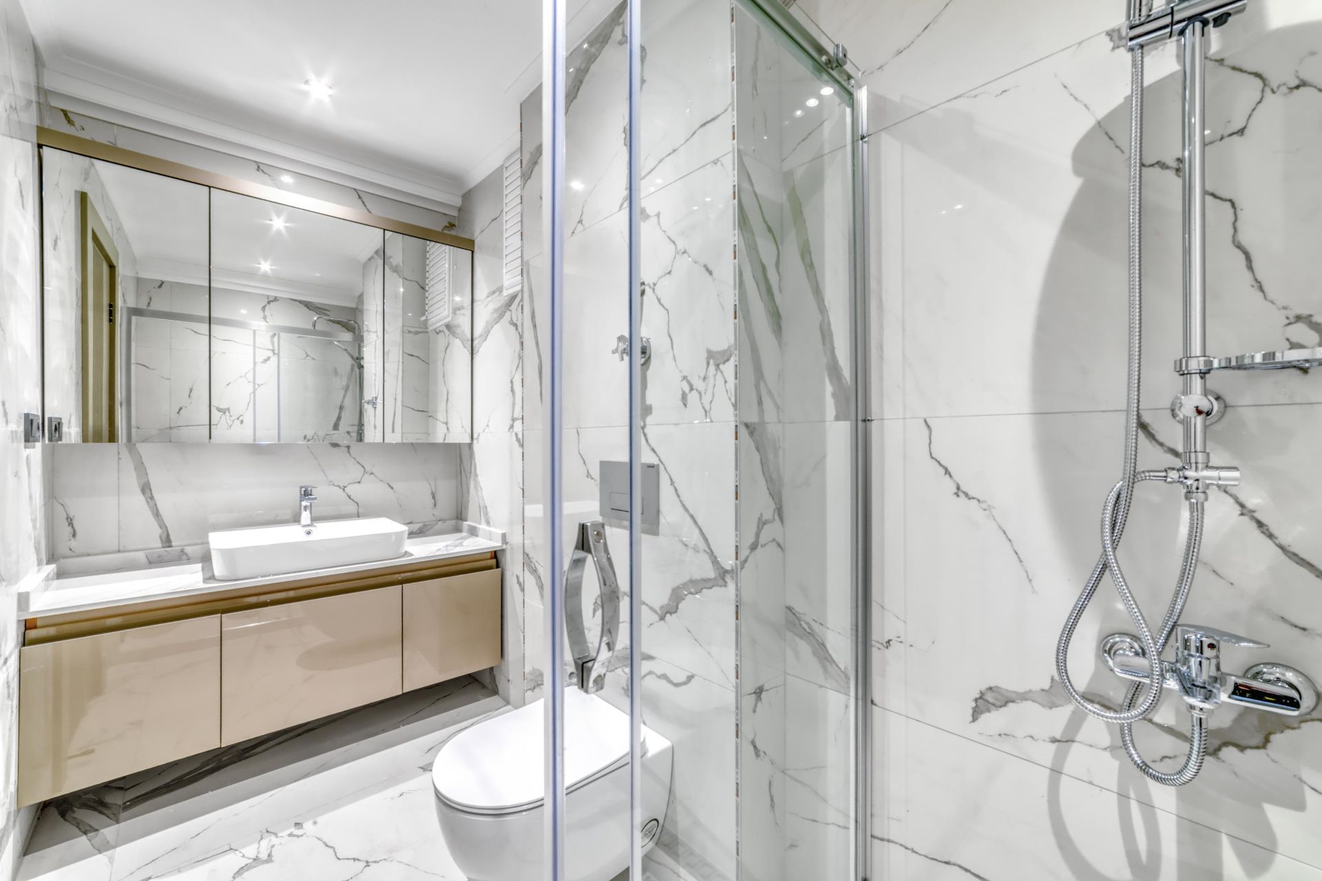 ALANYA CLEOPATRA'DA DENİZE SIFIR KONUMDA ÖZEL TASARIM 2+1 LÜKS DAİRE - 19