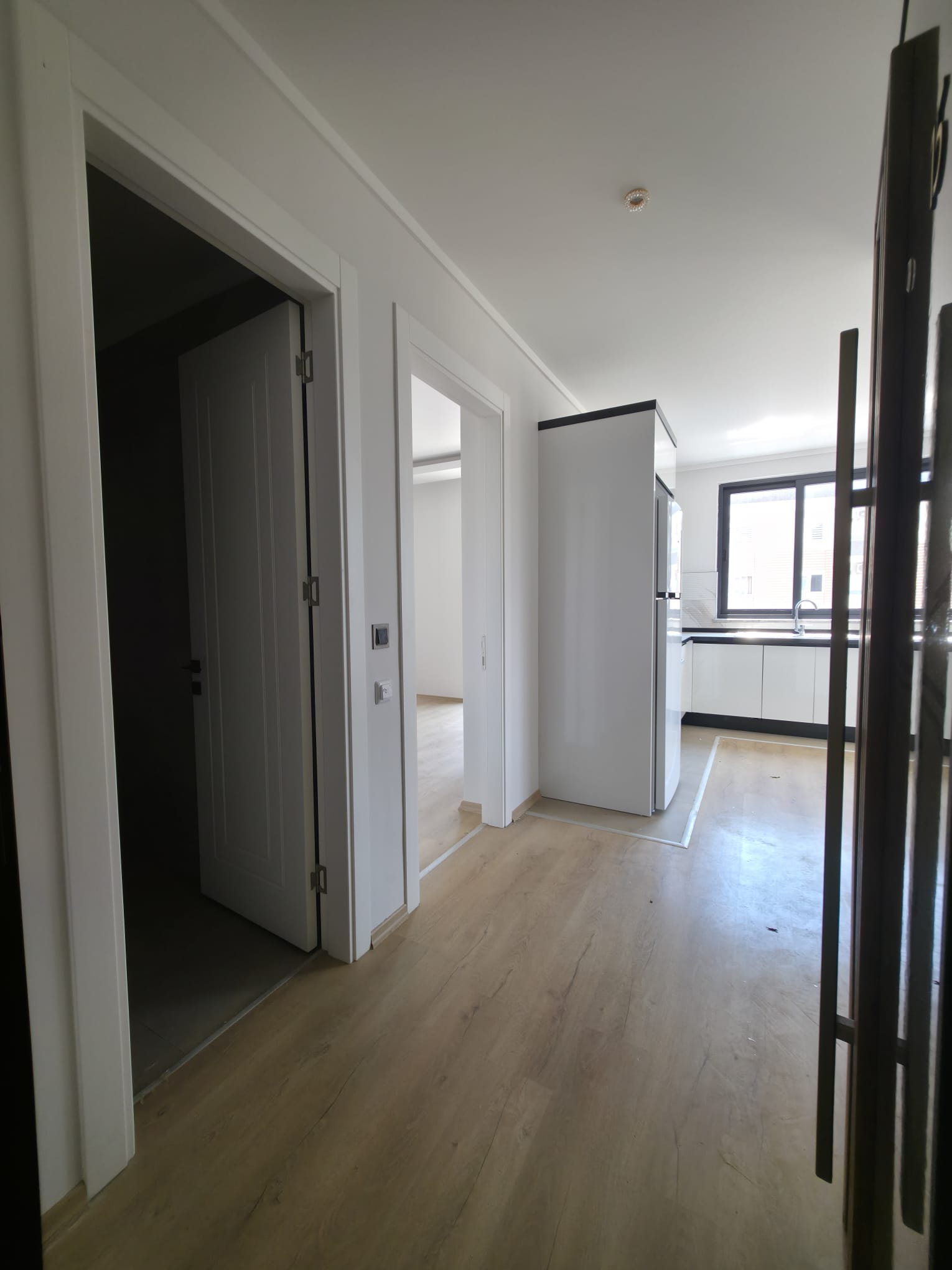 KARGICAK YENİSEY YAPARLI TWINS'TE DENİZE 150 METRE SATILIK 1+1 DAİRE - 1