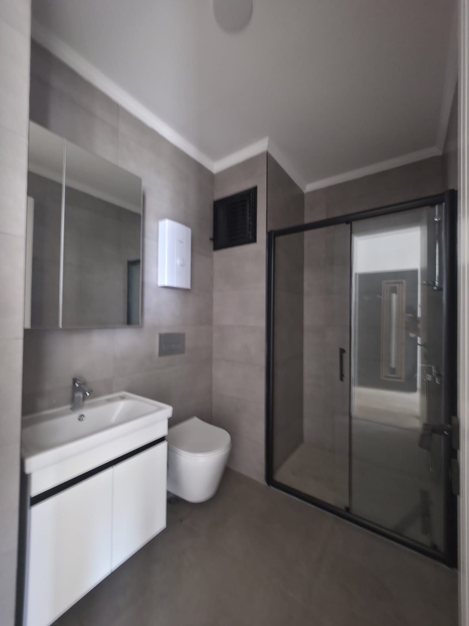 KARGICAK YENİSEY YAPARLI TWINS'TE DENİZE 150 METRE SATILIK 1+1 DAİRE - 2