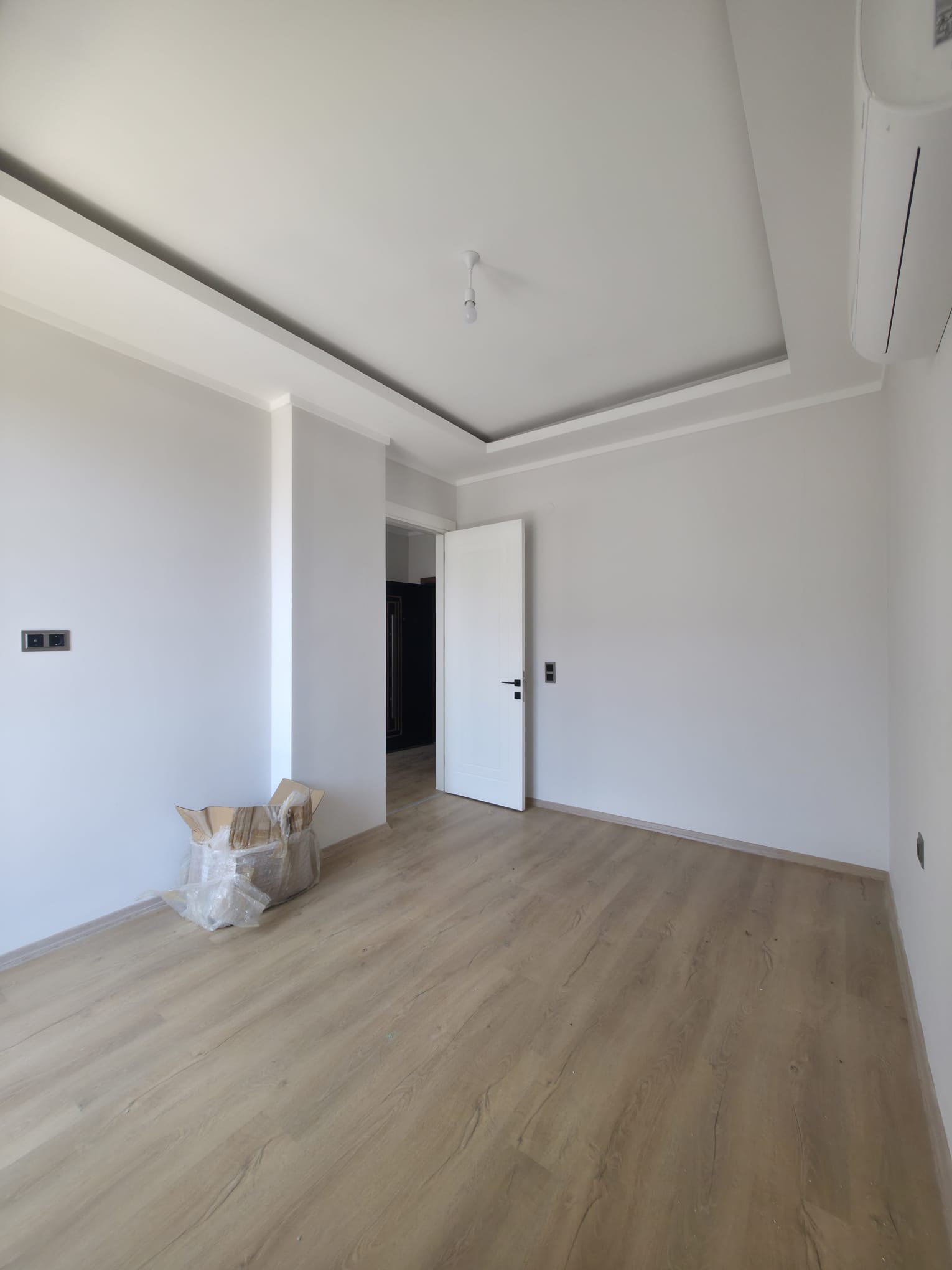 KARGICAK YENİSEY YAPARLI TWINS'TE DENİZE 150 METRE SATILIK 1+1 DAİRE - 4
