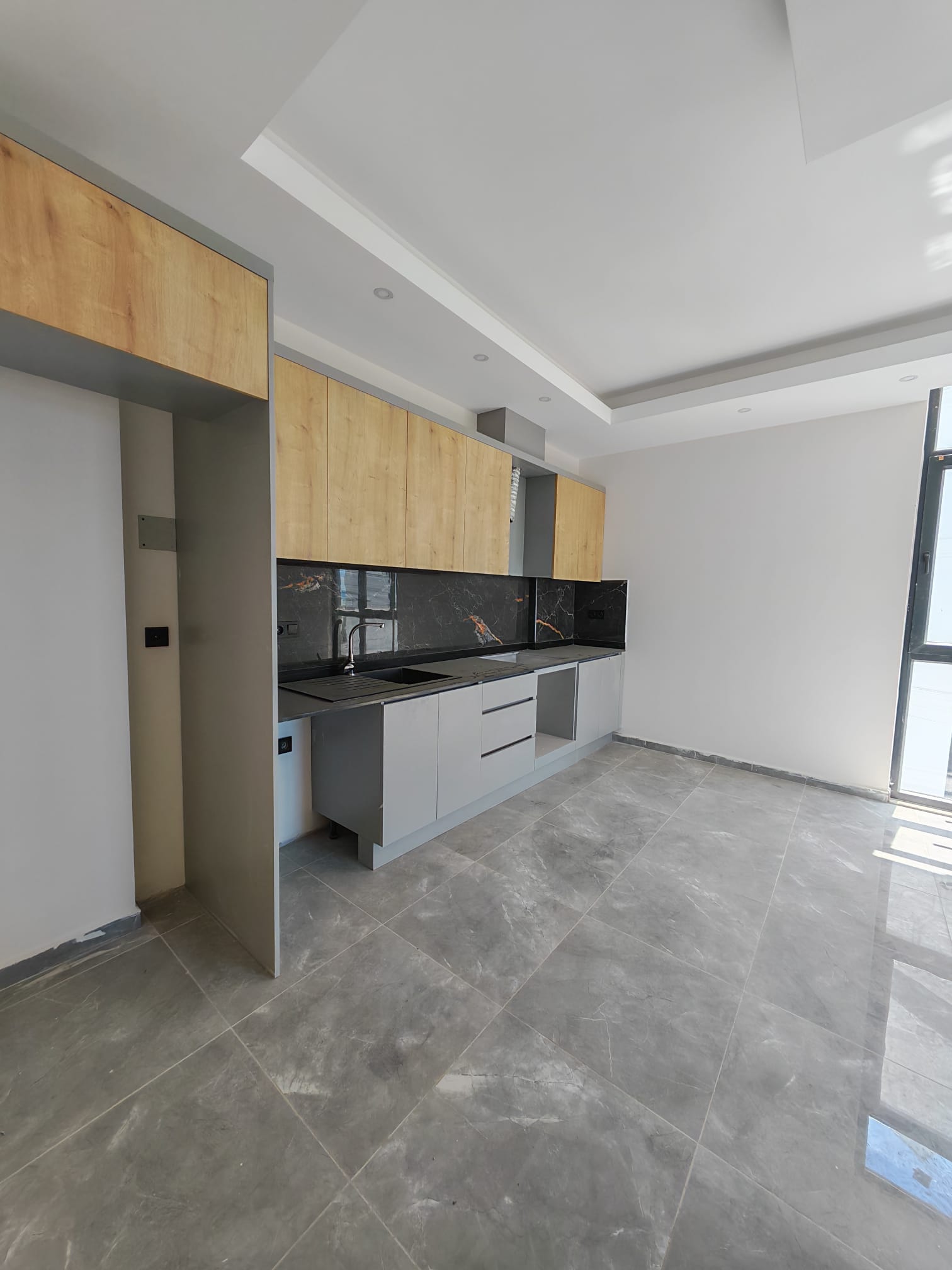 AVSALLAR'DA SOSYAL DONANIMLI SİTEDE 2+1 SATILIK DAİRE - 16