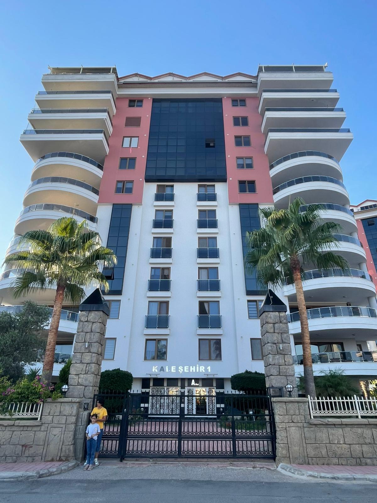 TAMAMI VATANDAŞLIĞA UYGUN | CİKCİLLİ KALE ŞEHİR 1'DE SATILIK 4+1 GENİŞ DAİRE - 2