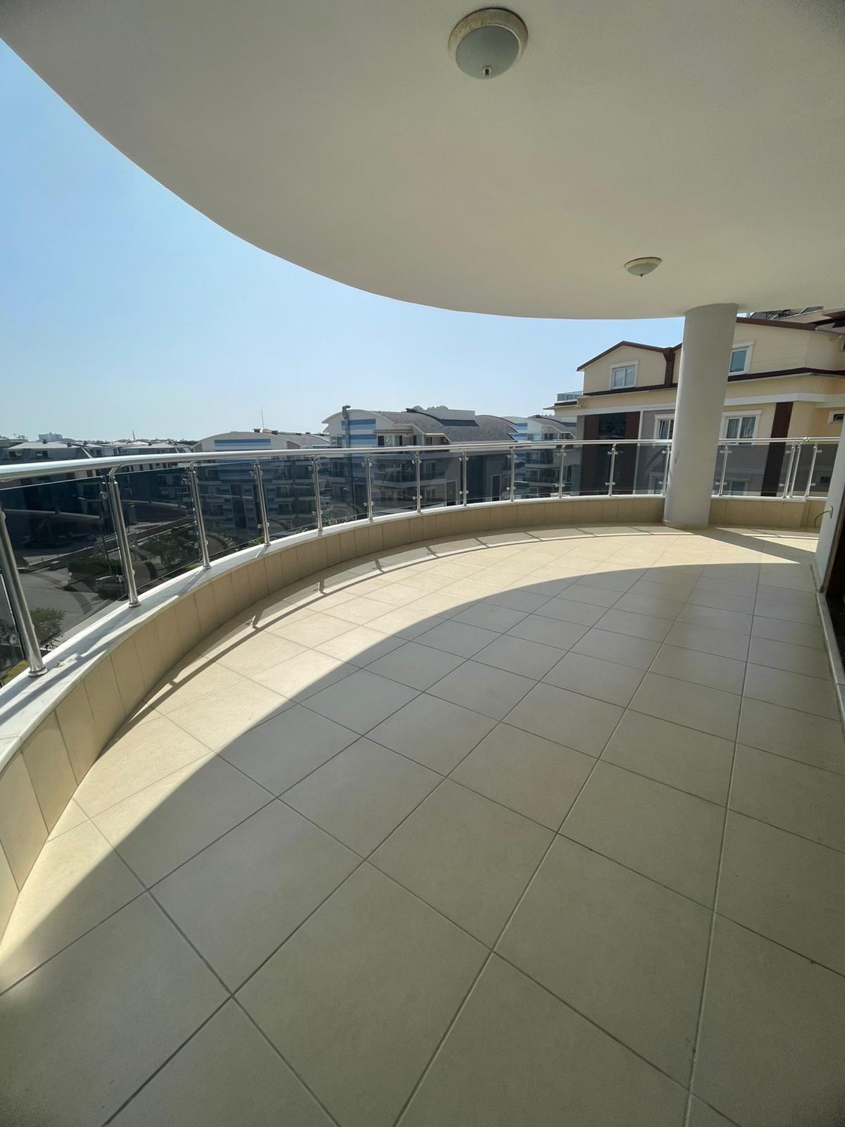 TAMAMI VATANDAŞLIĞA UYGUN | CİKCİLLİ KALE ŞEHİR 1'DE SATILIK 4+1 GENİŞ DAİRE - 32