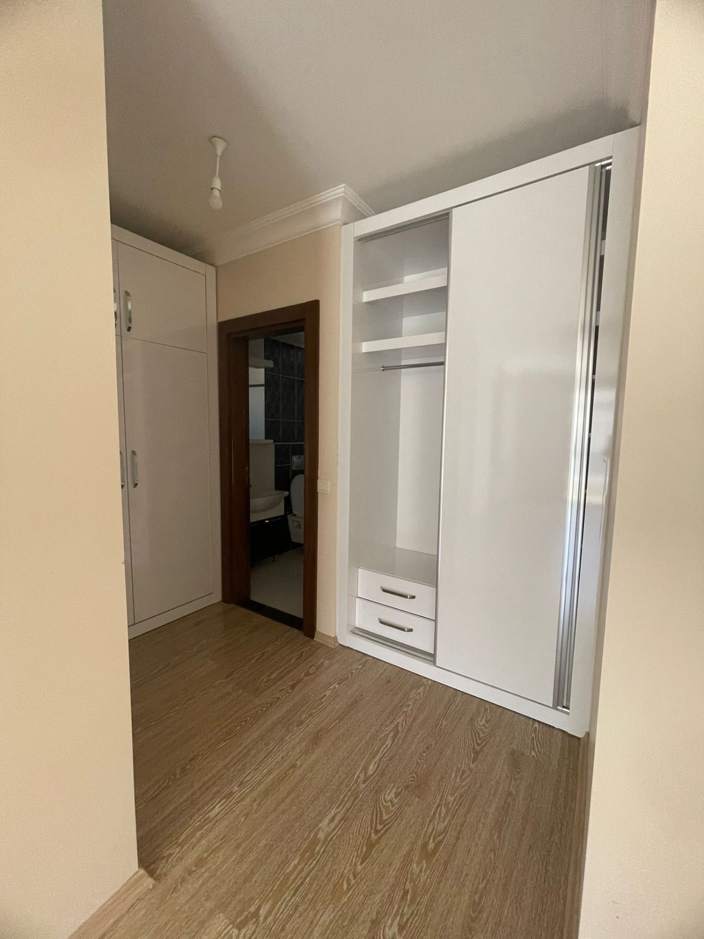 TAMAMI VATANDAŞLIĞA UYGUN | CİKCİLLİ KALE ŞEHİR 1'DE SATILIK 4+1 GENİŞ DAİRE - 43