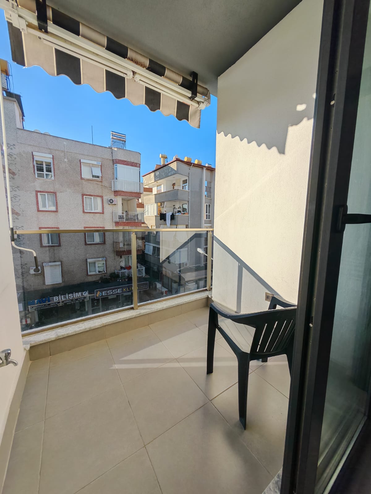 HACET MAHALLESİ'NDE SATILIK 1+1 DAİRE | SAHİLE YAKIN MERKEZİ KONUM - 11
