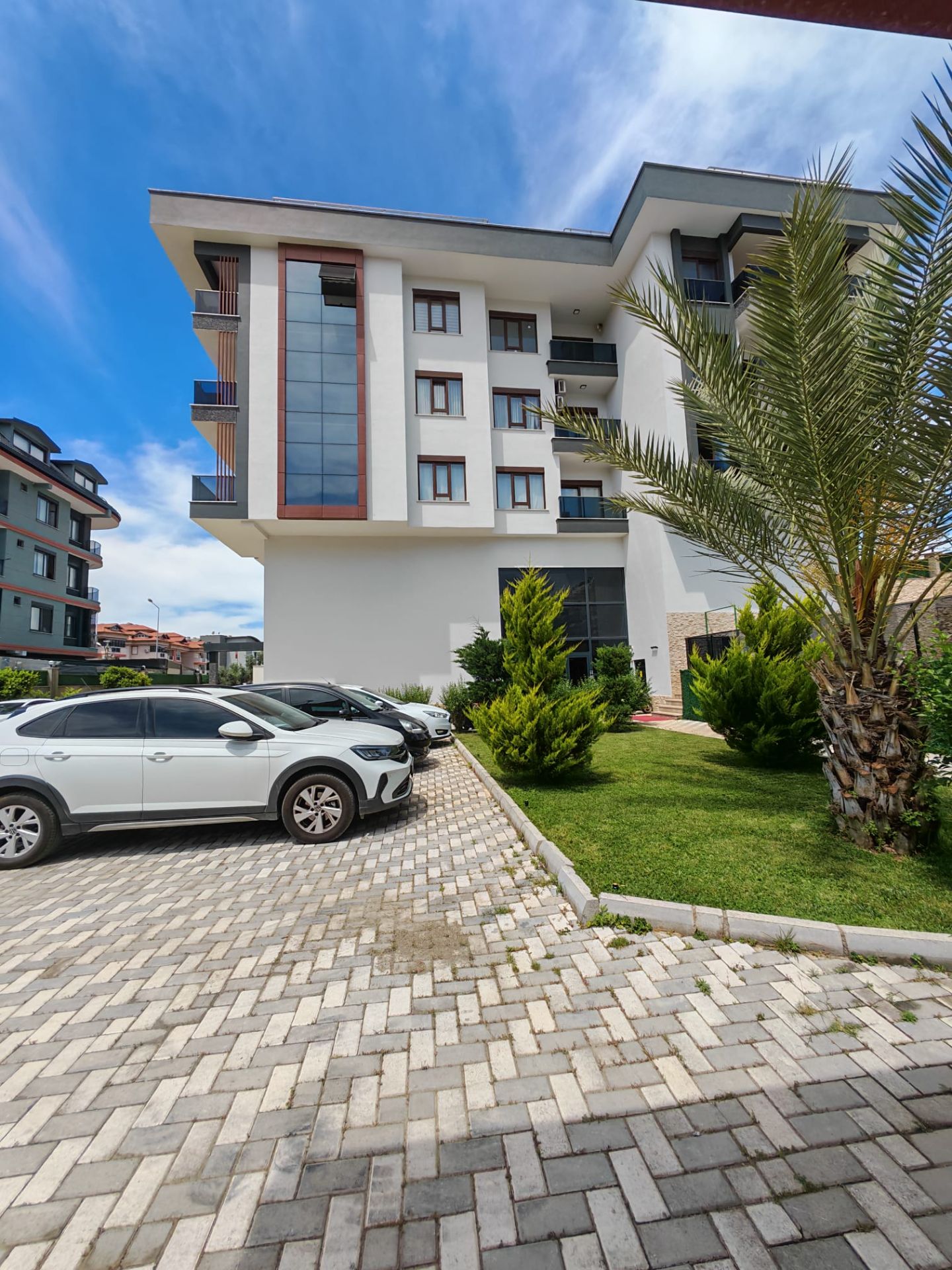 OBA MAHALLESİ'NDE SATILIK GENİŞ 2+1 DAİRE - 2