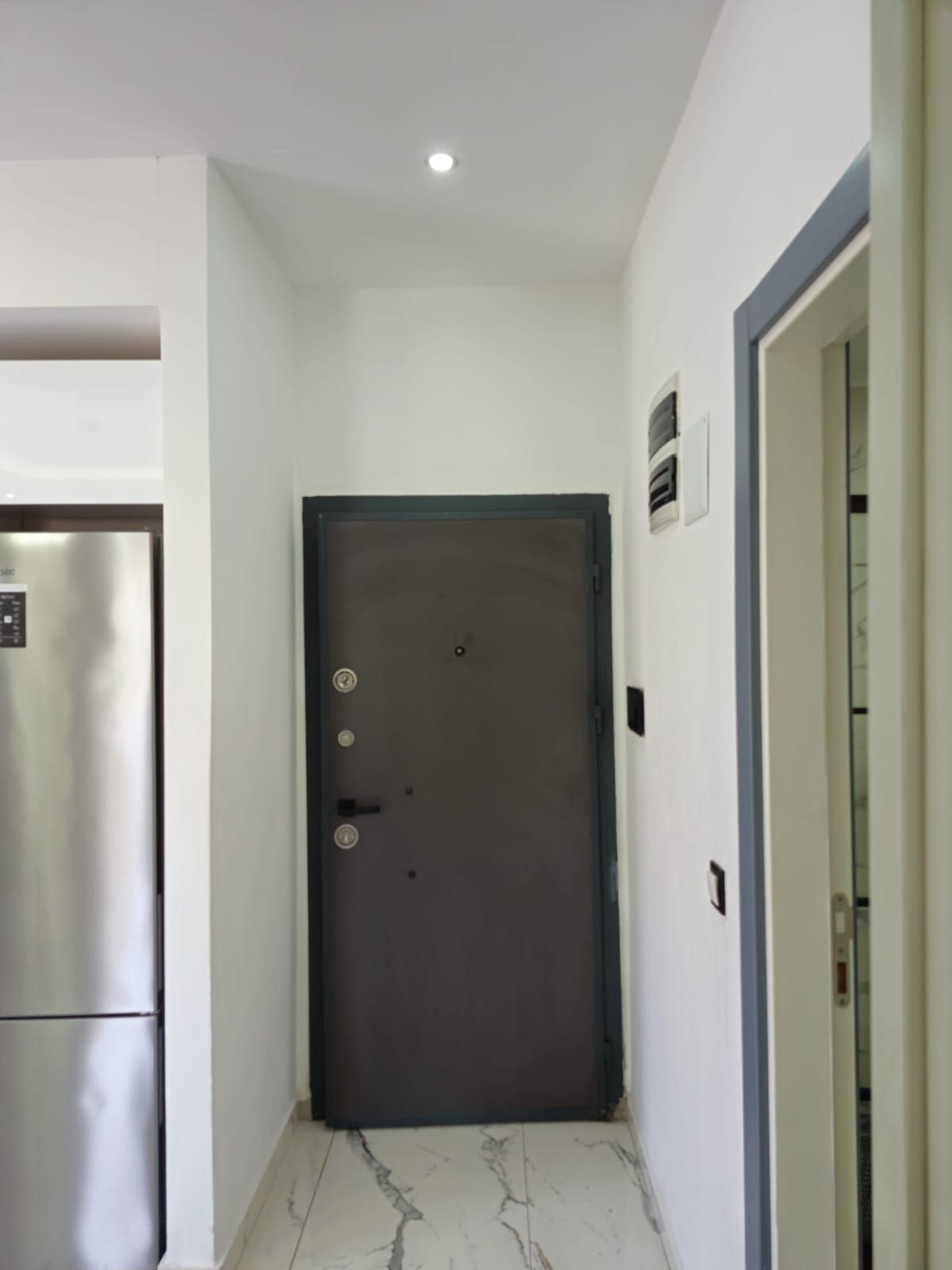 ALANYA KESTEL – CALIFORNIA RESIDENCE'DA DENİZE 150 METRE MESAFEDE EŞYALI SATILIK 1+1 DAİRE - 8