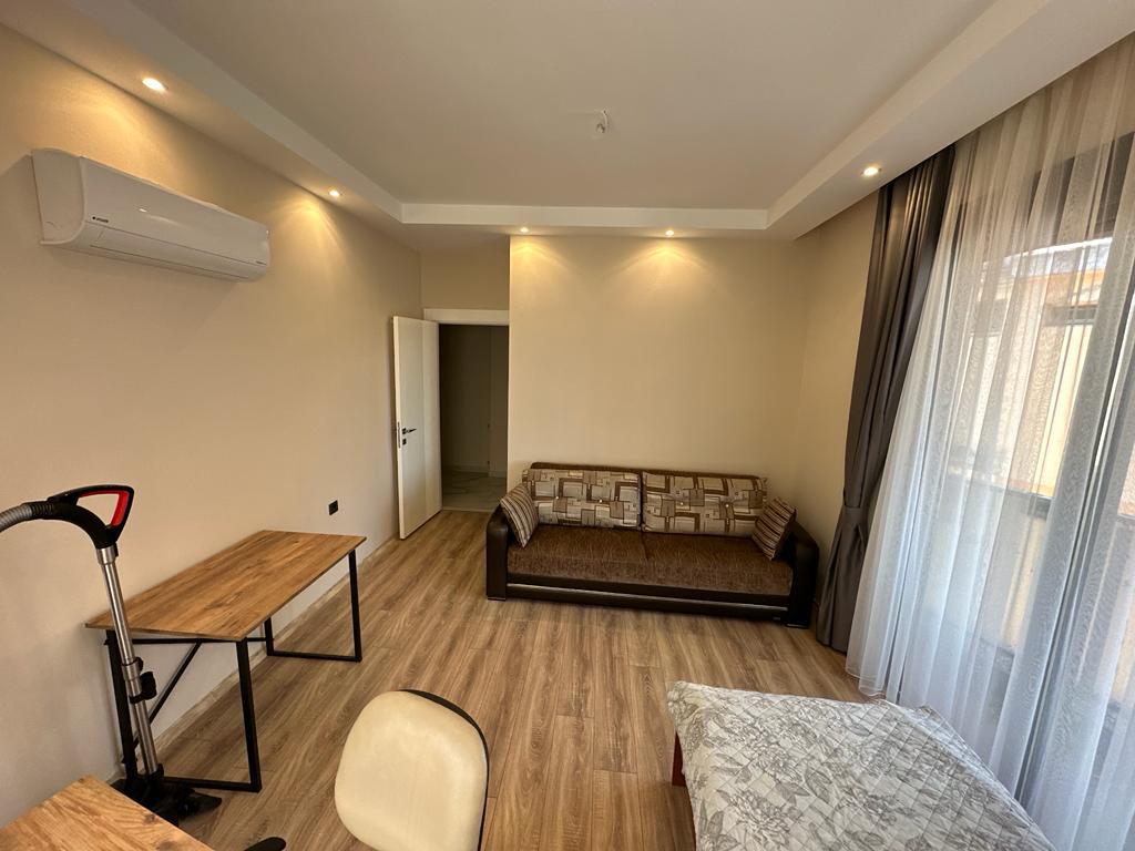 ALANYA MERKEZ'DE TERASLI, FULL EŞYALI 3+1 TERS DUBLEKS – DENİZE 600 METRE! - 6