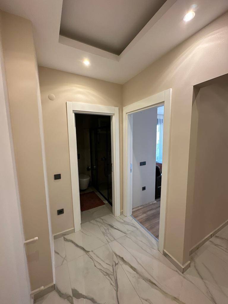 ALANYA MERKEZ'DE TERASLI, FULL EŞYALI 3+1 TERS DUBLEKS – DENİZE 600 METRE! - 14