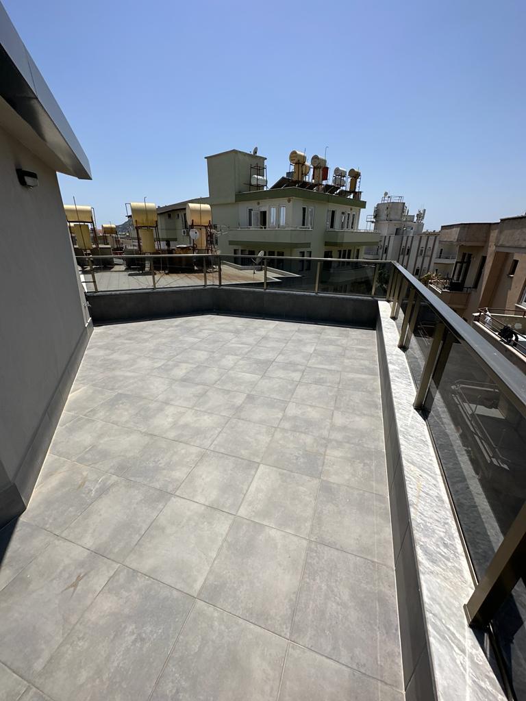 ALANYA MERKEZ'DE TERASLI, FULL EŞYALI 3+1 TERS DUBLEKS – DENİZE 600 METRE! - 20