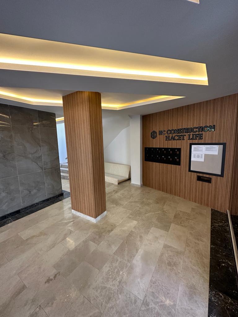 ALANYA MERKEZ'DE TERASLI, FULL EŞYALI 3+1 TERS DUBLEKS – DENİZE 600 METRE! - 25
