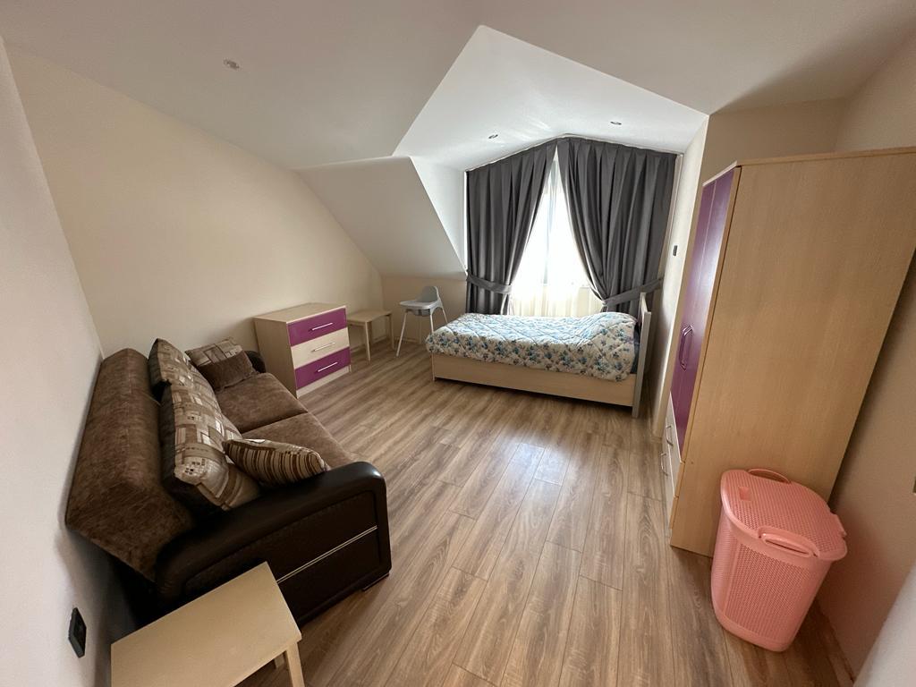 ALANYA MERKEZ'DE TERASLI, FULL EŞYALI 3+1 TERS DUBLEKS – DENİZE 600 METRE! - 28