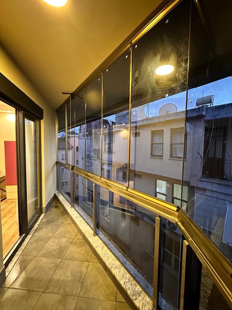 ALANYA MERKEZ'DE TERASLI, FULL EŞYALI 3+1 TERS DUBLEKS – DENİZE 600 METRE! - 29
