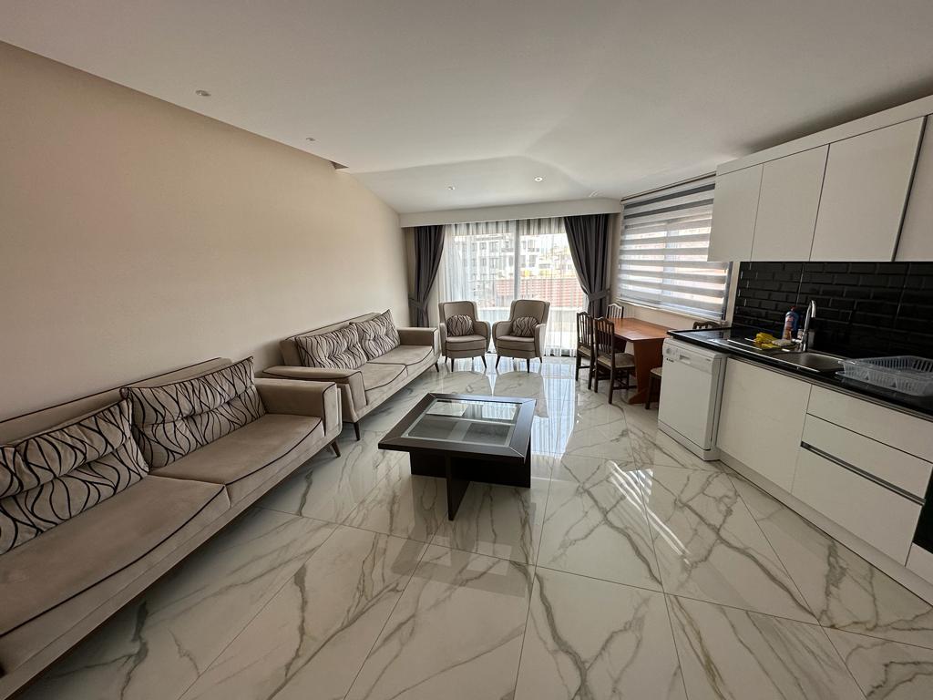 ALANYA MERKEZ'DE TERASLI, FULL EŞYALI 3+1 TERS DUBLEKS – DENİZE 600 METRE! - 30