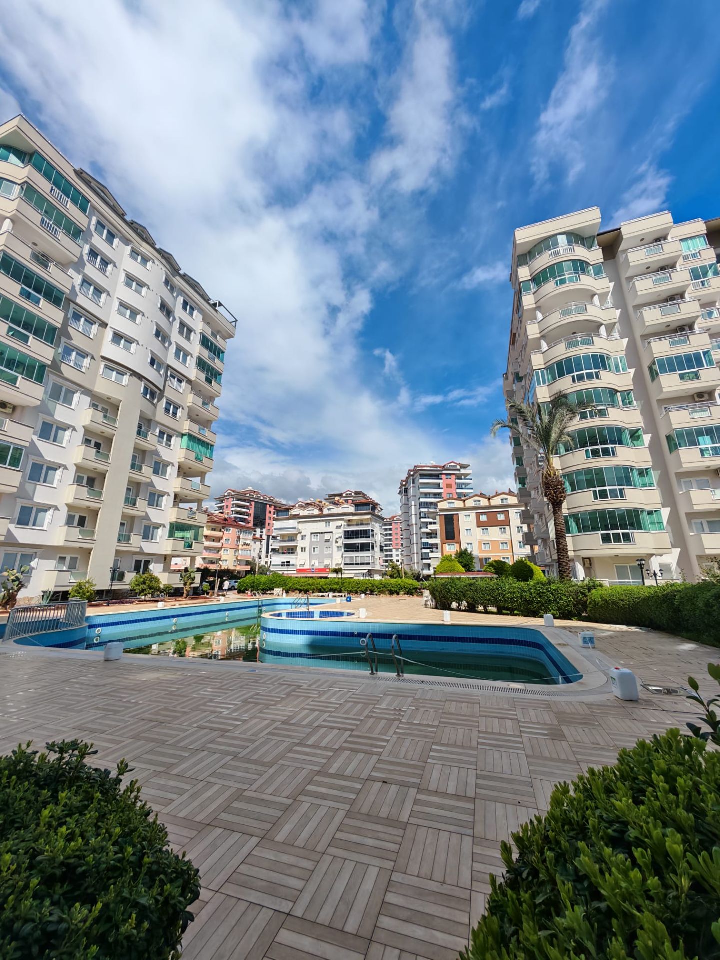 BEST HOME RESORT RESIDENCE'TA GENİŞ, FULL EŞYALI 2+1 DAİRE - 1