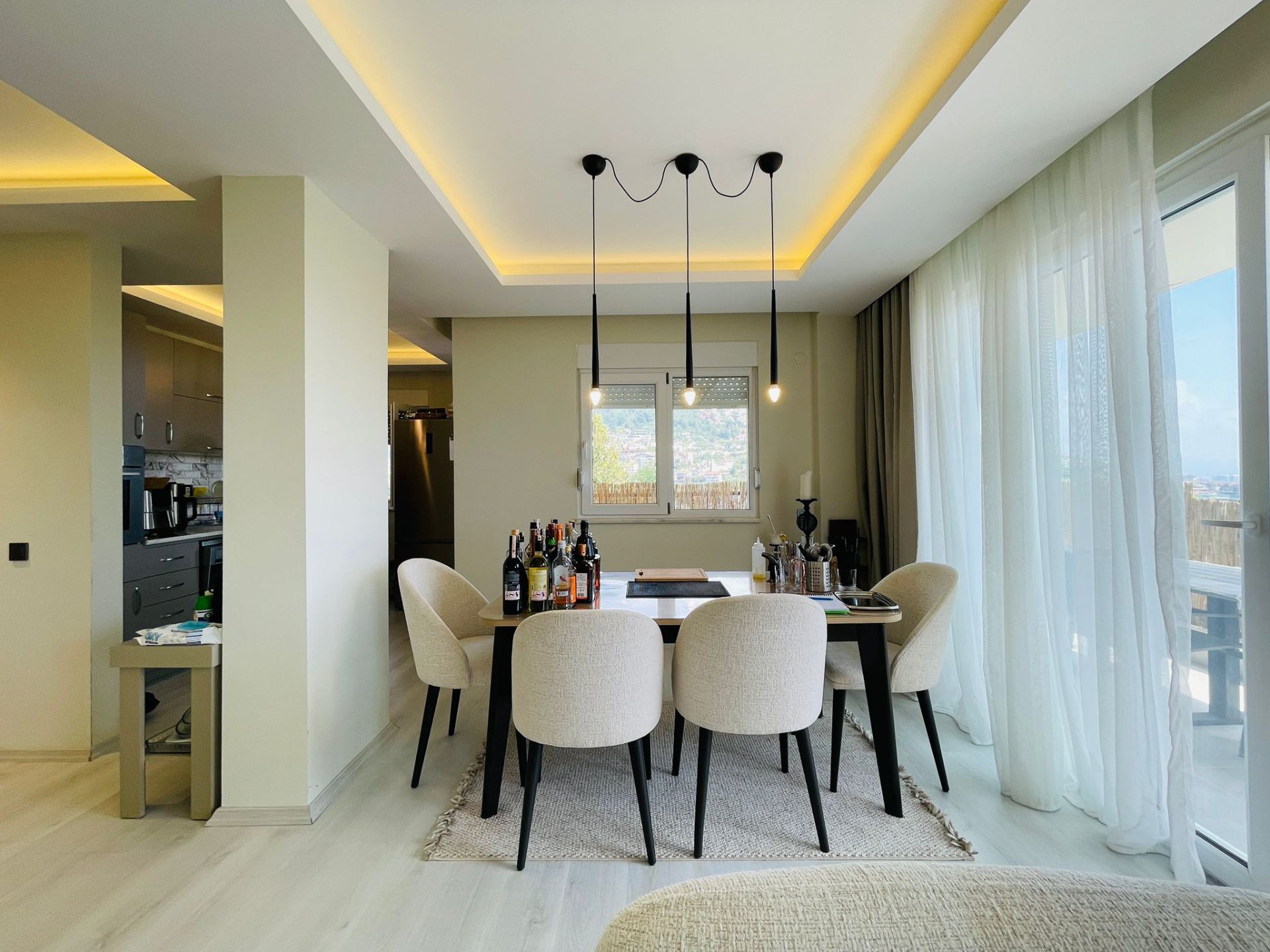 Alanya Sugözü Mahallesi'nde Satılık, Kale ve Deniz Manzaralı Full Eşyalı 2+1 Daire - 23
