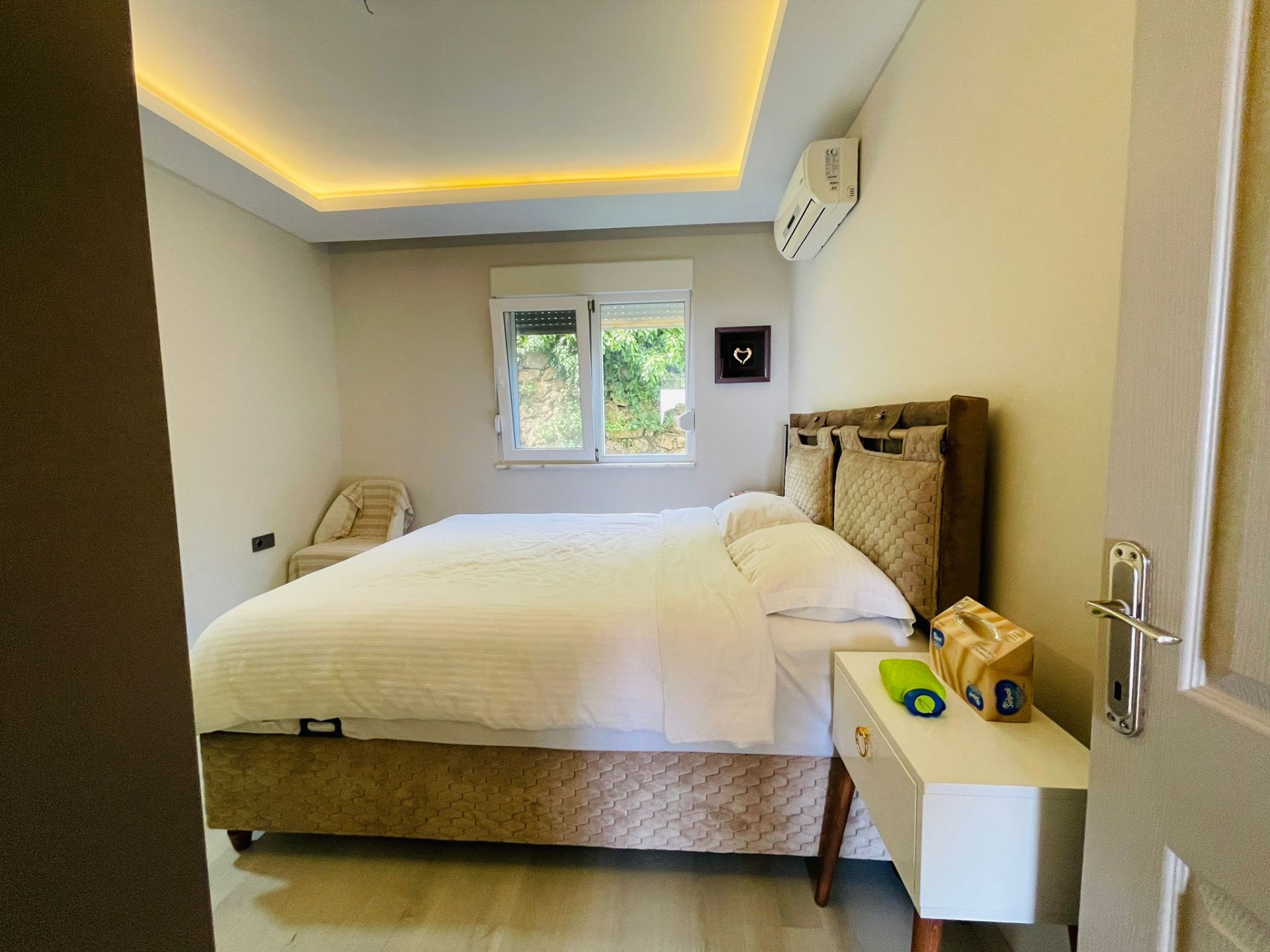 Alanya Sugözü Mahallesi'nde Satılık, Kale ve Deniz Manzaralı Full Eşyalı 2+1 Daire - 31