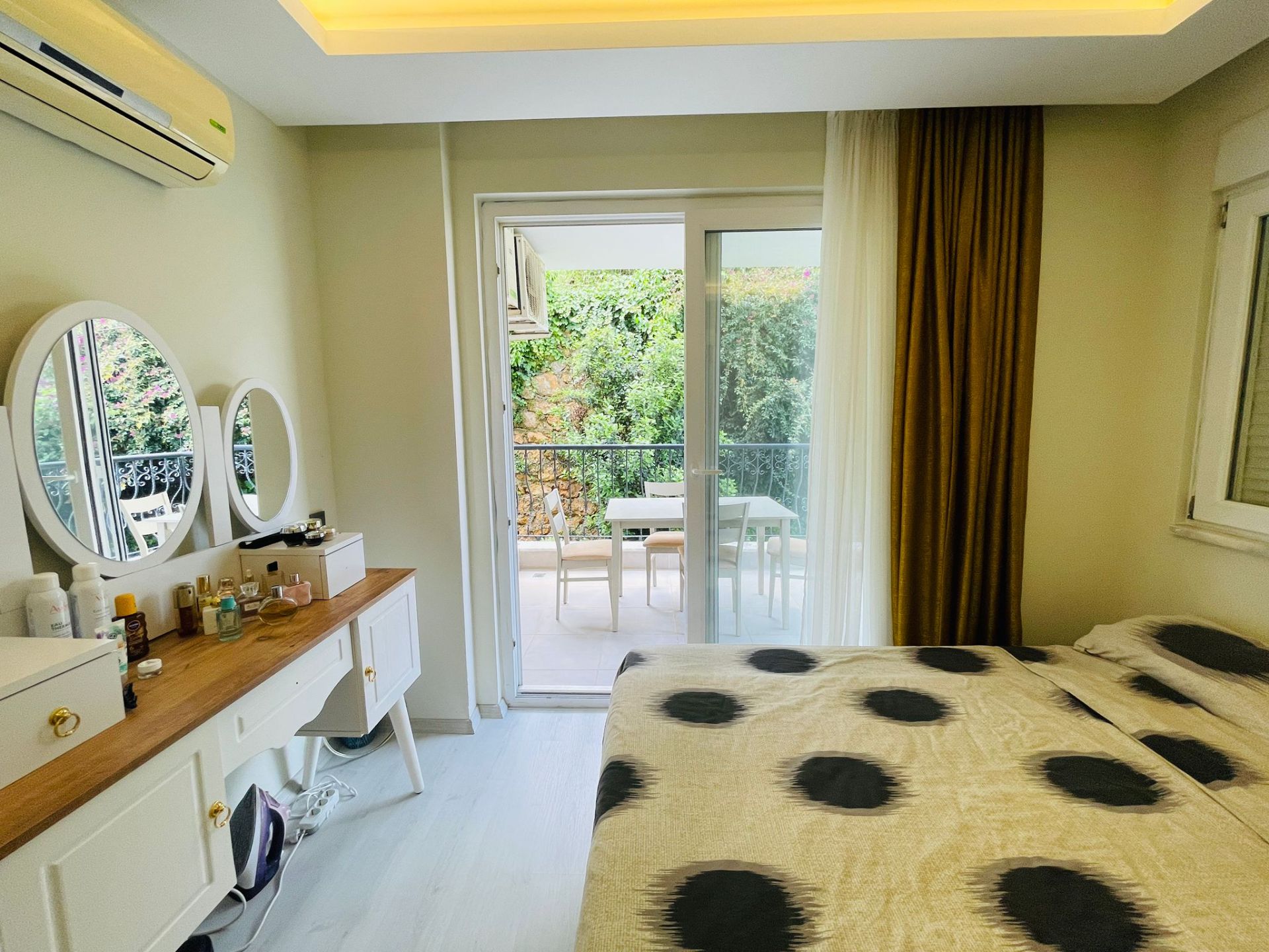 Alanya Sugözü Mahallesi'nde Satılık, Kale ve Deniz Manzaralı Full Eşyalı 2+1 Daire - 37