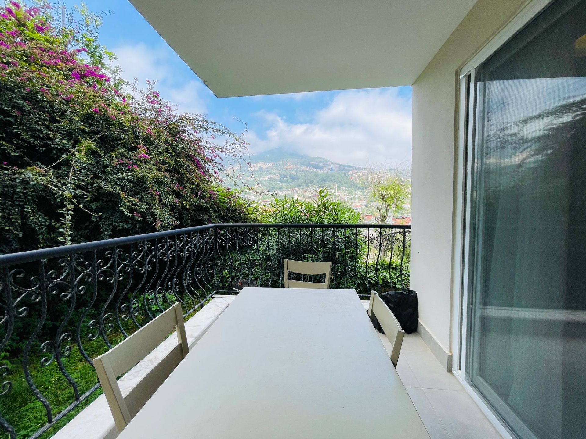Alanya Sugözü Mahallesi'nde Satılık, Kale ve Deniz Manzaralı Full Eşyalı 2+1 Daire - 42